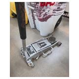 Metal Floor Hydraulic Jack with Handle Grip