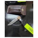 Folding Knife with Damascus Blade and Leather Shea