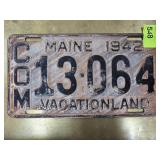 1942 Maine COM License Plate with Number 13-064