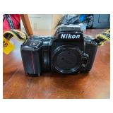 Nikon N8008 35mm Film SLR Camera Body with Neck St