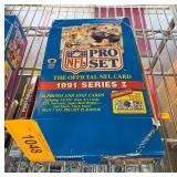 1991 NFL Pro Set Series 1 Trading Card Box with 36