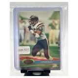 10 NFL Football Cards Featuring Hall of Famers