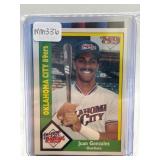 10 Baseball Trading Cards Featuring MLB Players