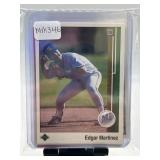 10 Baseball Trading Cards Featuring Stars