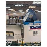 Garmin Nuvi 1300 GPS Navigator Bundle