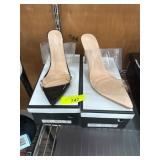 Womenï¿½s Heels, Pointed Toe, Two Colors, Size 42