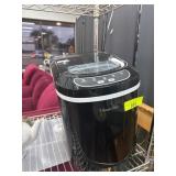 Magic Chef Portable Ice Maker MCIM22B