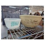 Pyrex Refrigerator Dish and Mixing Bowl Set