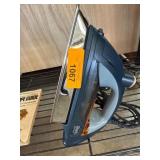 Shark Corded Steam Iron with Soleplate Design