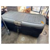 Rubbermaid Plastic Storage Chest with Latching Lid