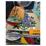 Decorative Dutch wooden shoe, miniature delft shoe