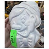 Wilton Disney Pinocchio Shaped Aluminum Cake Pan