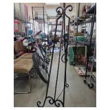 Black Wrought Iron Easel Stand