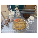 Decorative Porcelain Figurines and Collectibles