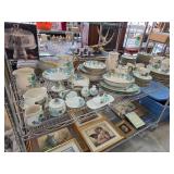 Metlox Poppytrail Grape Pattern Dinnerware Set