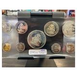 Bahamas 8-Piece Coin Set in Protective Case