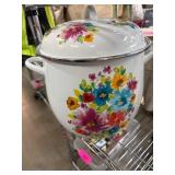 Pioneer Woman Enameled Pot with Lid and Accessorie