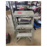 Keller Model 327 Aluminum Step Stool