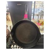 Cast Iron Skillet with Handle