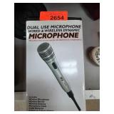 QFX Dual Use Wired and Wireless Microphone