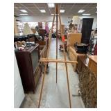 Wooden Artists Easel With Tripod Design
