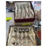 Floraine Fork and Spoon Set with Decorative Handle