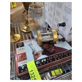 Penn 940 Levelmatic Fishing Reel With Collectible