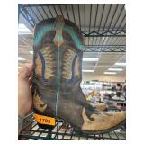 Western Cowboy Boots With Embroidered Design