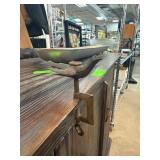 Decorative Cast Metal Sewing Bird Clamp