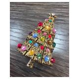 Hollycraft Christmas Tree Brooch with Multicolor S