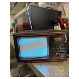 Vintage Sally Model BW613N Television Receiver