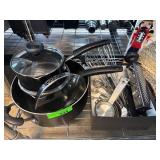 Cookware Set with Utensils and Accessories