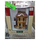Lemax Village Collection Porcelain Lighted House