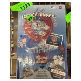 Sealed Looney Tunes Comic Ball Trading Cards