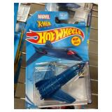 Hot Wheels Marvel X-Men Jet and Die-Cast Car Set