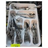 Oneida Stainless Steel Flatware Set