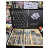 High-Quality Polished Cutlery Set in Box
