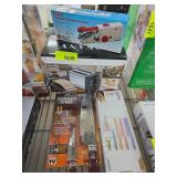 Lot with Kitchen Items Including Knives and Applia