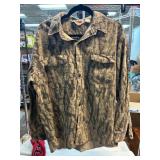 Camco XL Button-Up Shirt with Pattern
