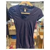 Wet Seal X-Small Purple V-Neck T-Shirt