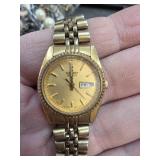 Seiko Mens Day-Date Wristwatch with Metal Band