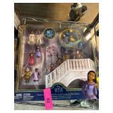 Disney Wish Figurine Play Set with 10 Figures