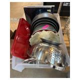 Kitchenware Lot Including Bakeware