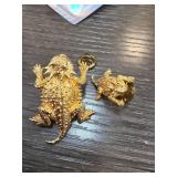 Gold-Tone Horny Toad Brooch Set with Signed Larger