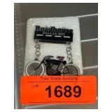Roadhouse Dallas 2002 Harley Owners Group Pin