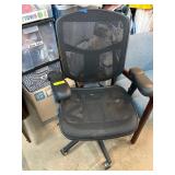 Realspace PRO Black Mesh Office Chair