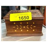 Wooden Inlaid Decorative Hinged Box