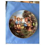 M.I. Hummel Apple Tree Boy & Girl Plate