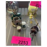 Decorative Figurines and Souvenir Thimbles Set