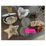 Decorative Items and Figurines
